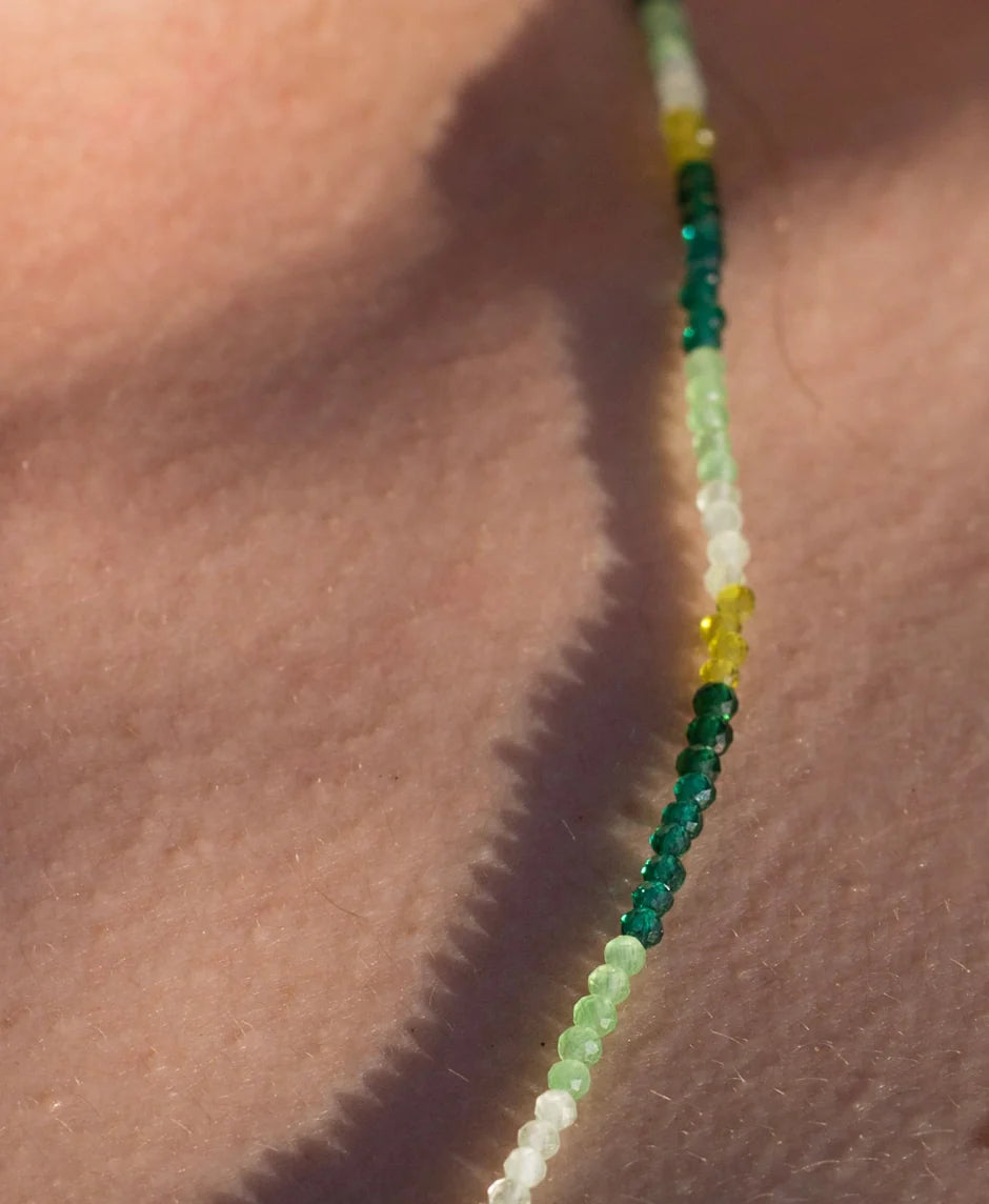 Collares Jomalig