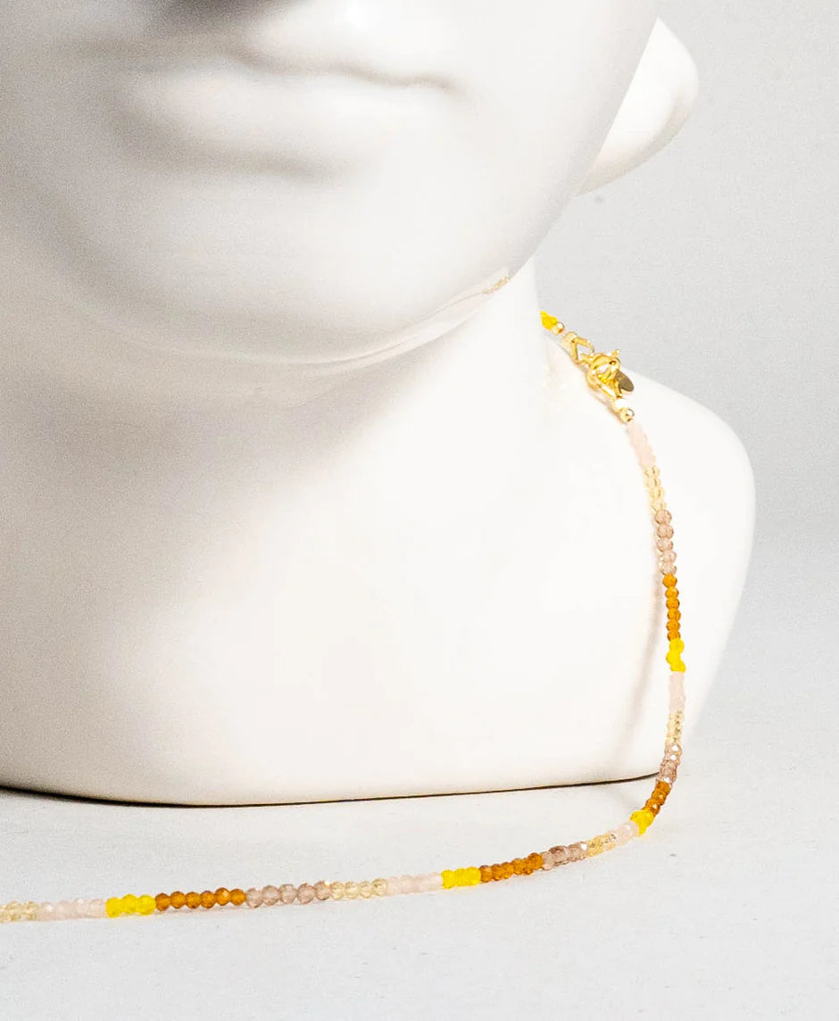 Collares Jomalig