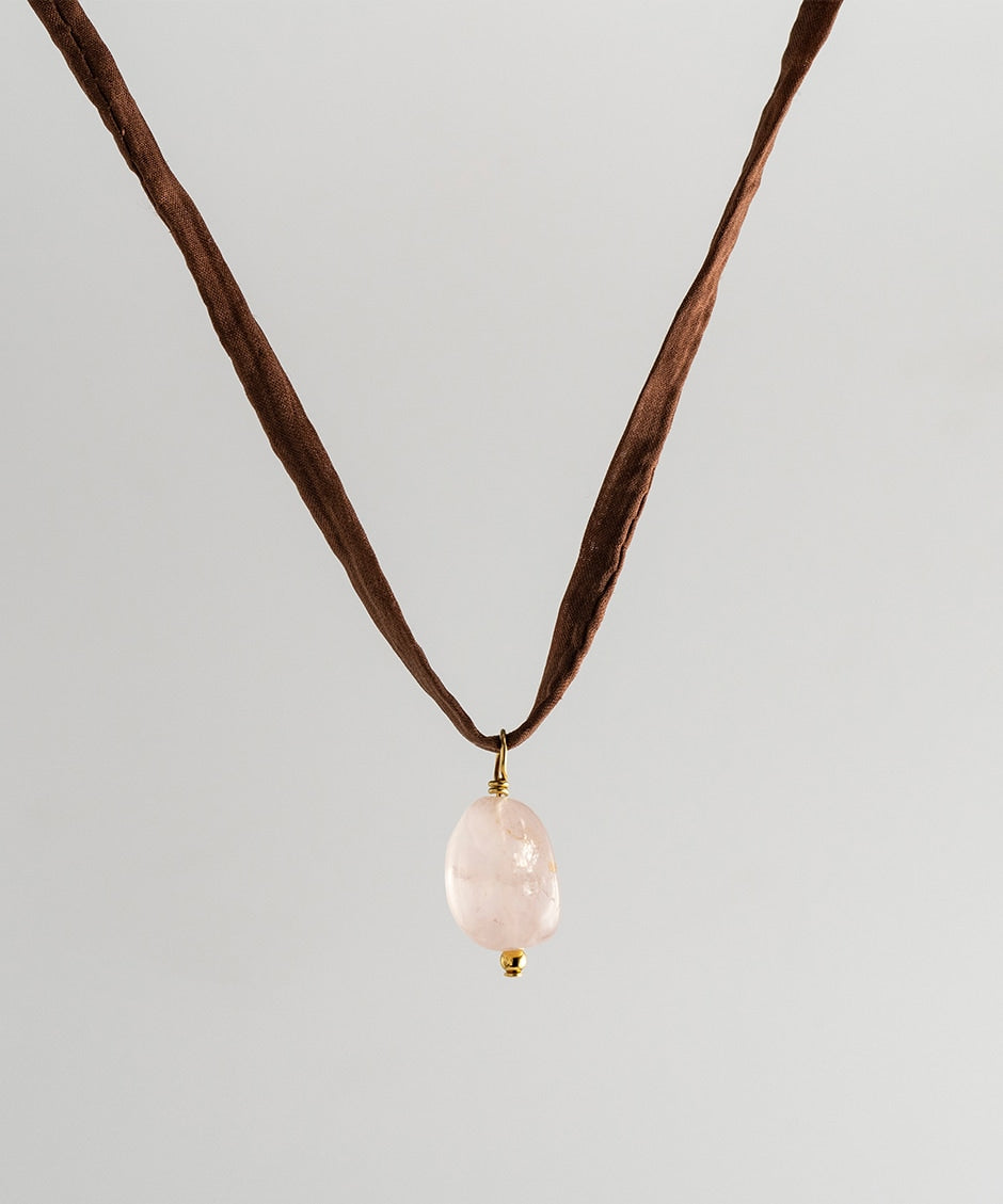 Collar Cuarzo Rosa Agusan - Cordón de seda marrón