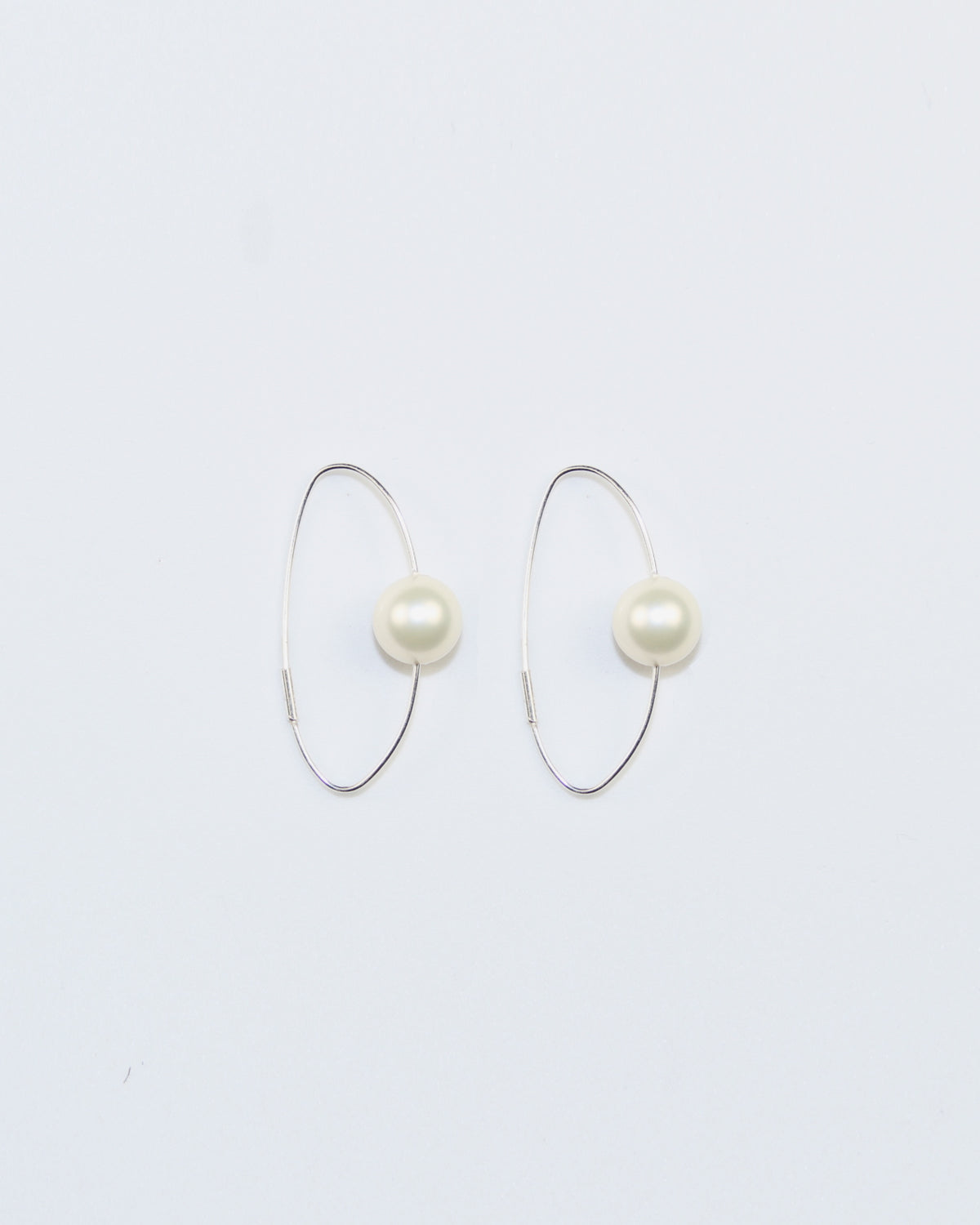 Batek Pearl Earrings