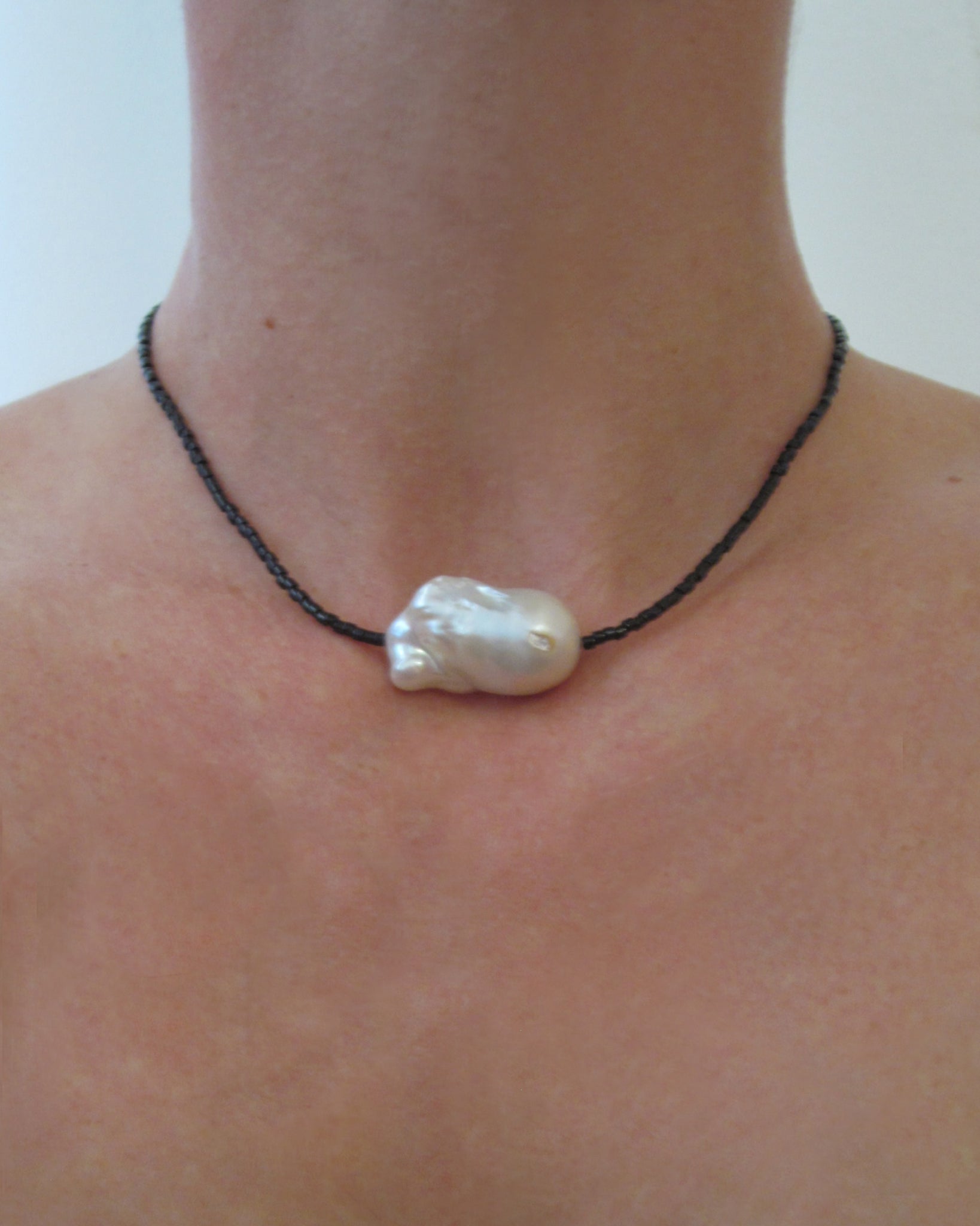 Surigao Pearl and Crystal Beads Necklace - Black